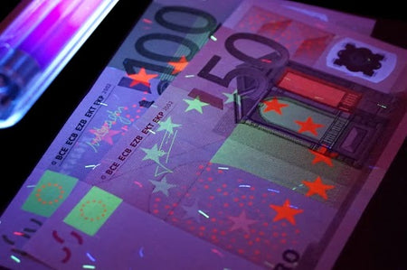 Cómo funcionan los detectores de billetes falsos